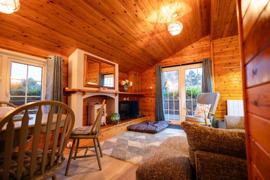 Rural Log Cabin In Snowdonia Near Coed Y Brenin By Seren Short Stays Ffestiniog Exterior photo